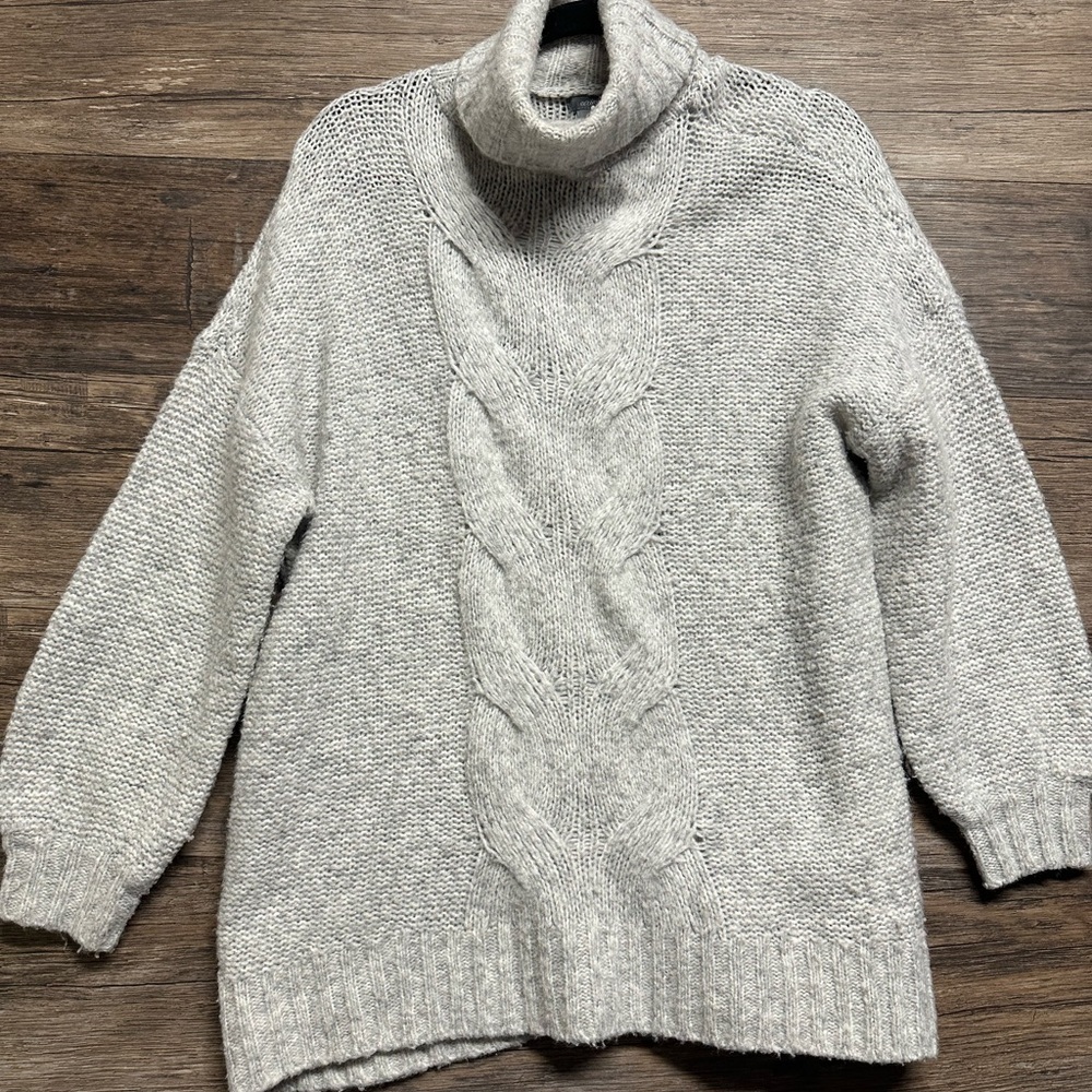 Aerie Gray Cable Knit Turtleneck Sweater